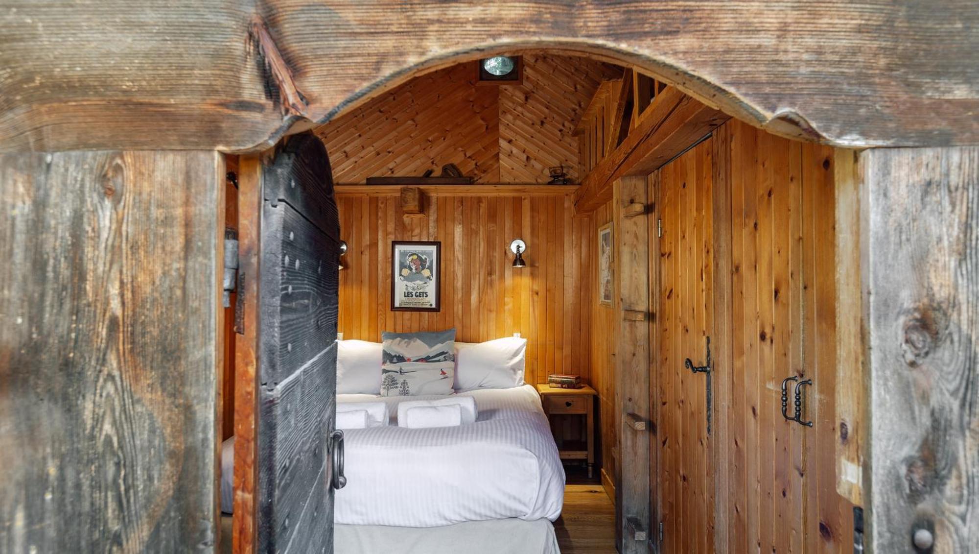 Mas De La Coutettaz, The Chalet *